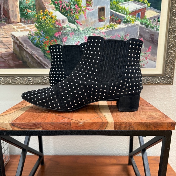 JustFab "Jenna" Women's Ankle Boots Black Studded Suede Slip On Block Heels 9.5 - Picture 6 of 11